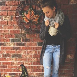 Meet your Posher, Isabella